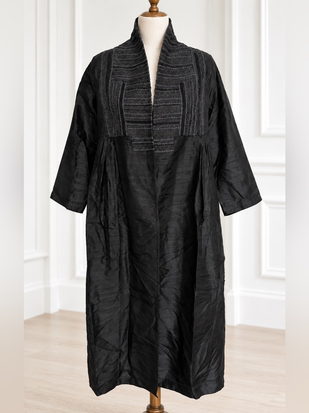New NWT $448 JULIA AMORY Size Small Liza Jacket 100% Silk Dupioni Black Open